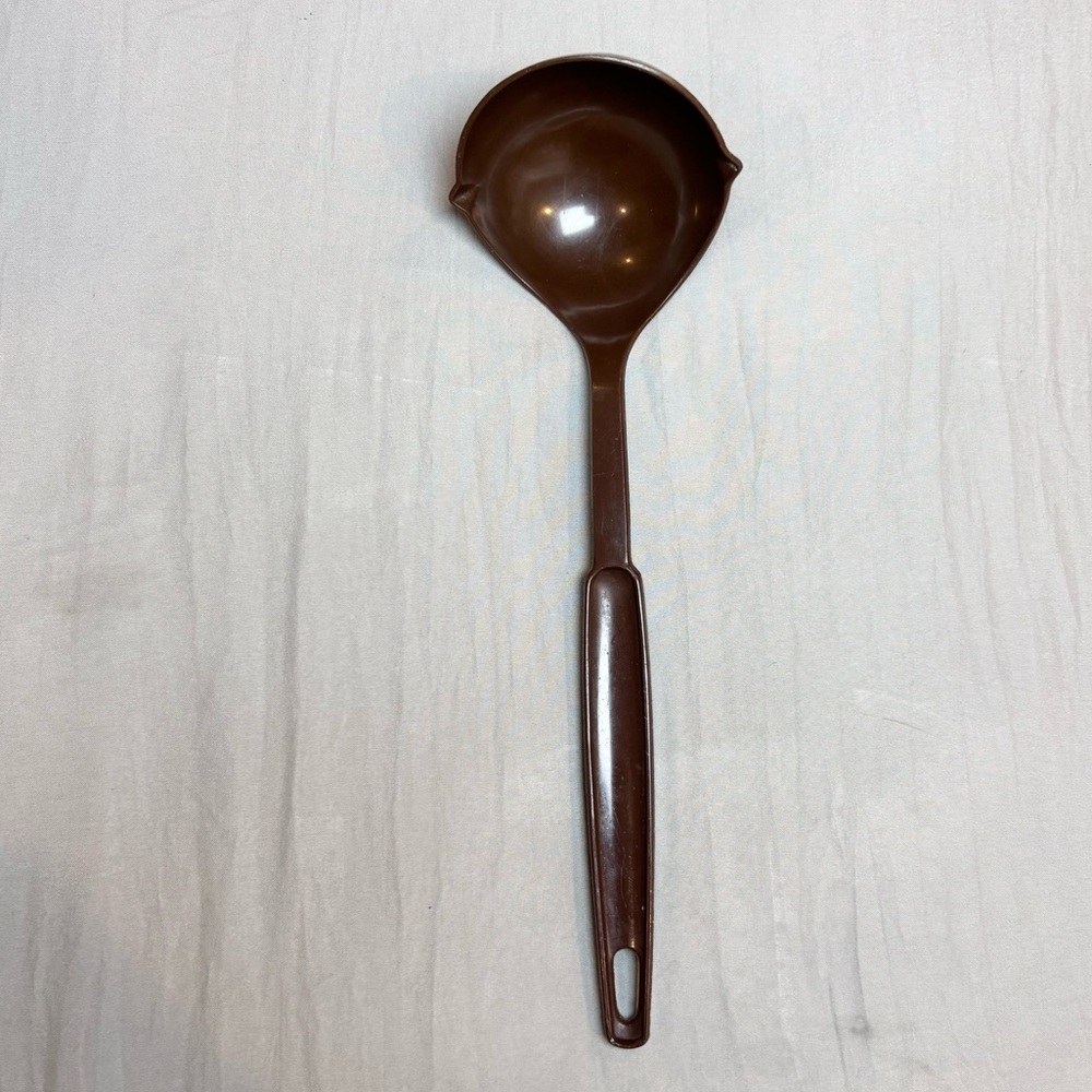 Vintage Ekco Nylon Soup Serving Ladle Brown 11 Inch‎